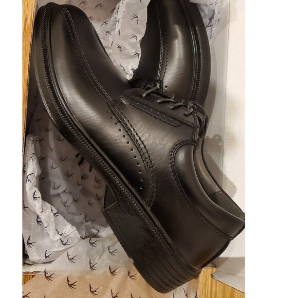 BRAND NEW in Box - Mens Dress Shoes size 9 - Picture 5 of 5